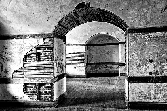 Fort Point, 325-008