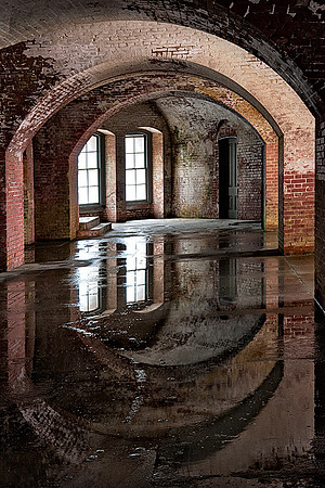 Fort Point, 331-065