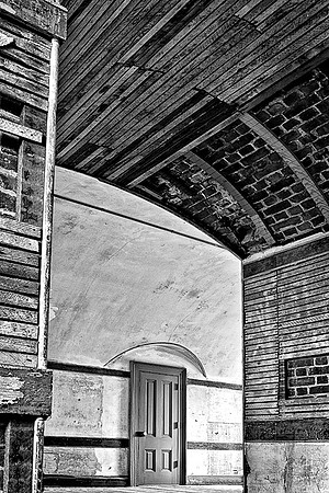 Fort Point, 325-010
